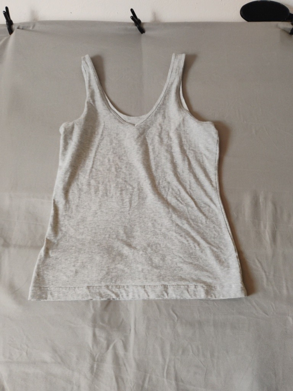 Everyday Women's Scoop Neck Tank Top in Light Gray